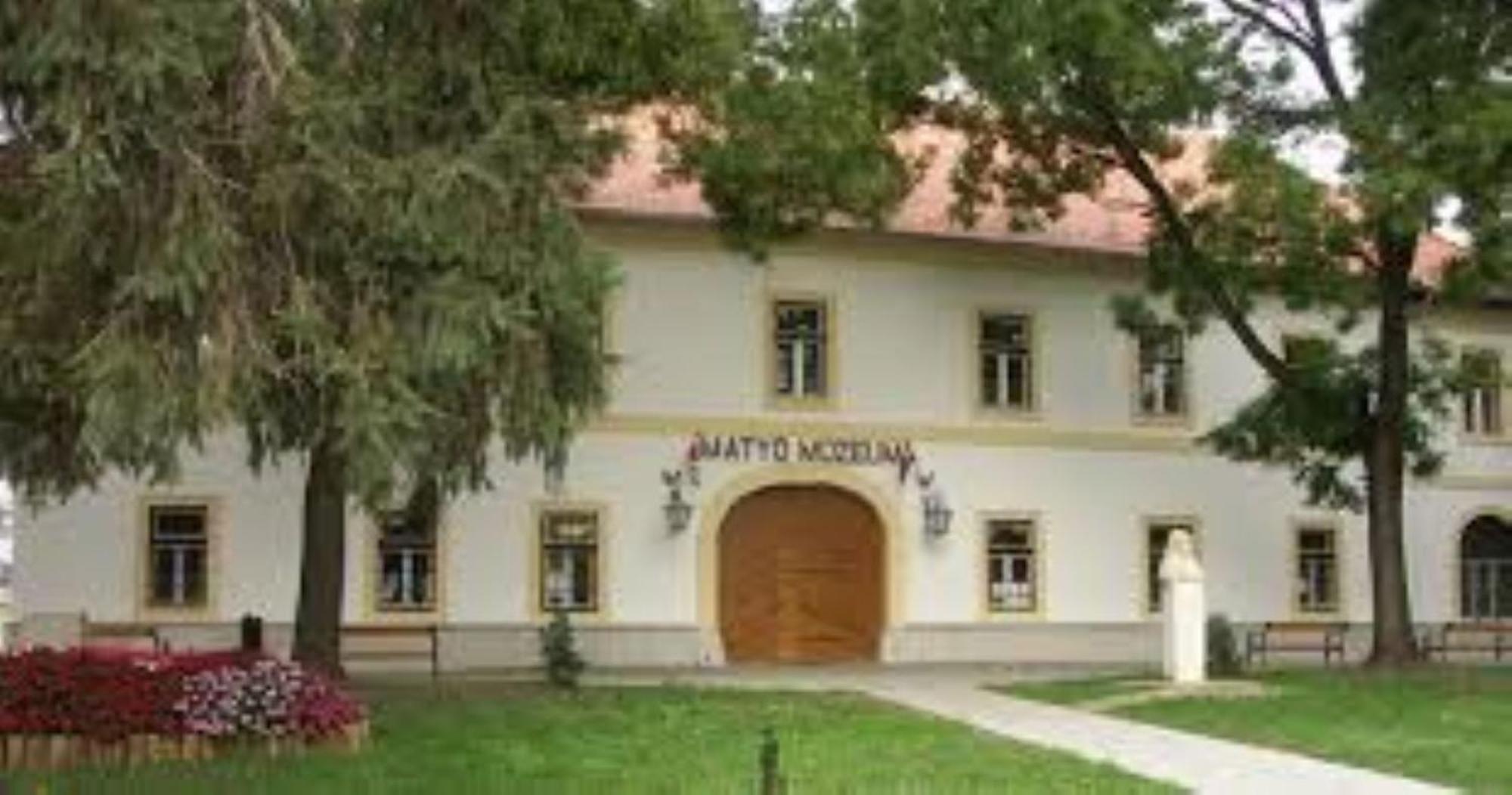 Bed and Breakfast Fenyo Panzio Mezőkövesd Zewnętrze zdjęcie