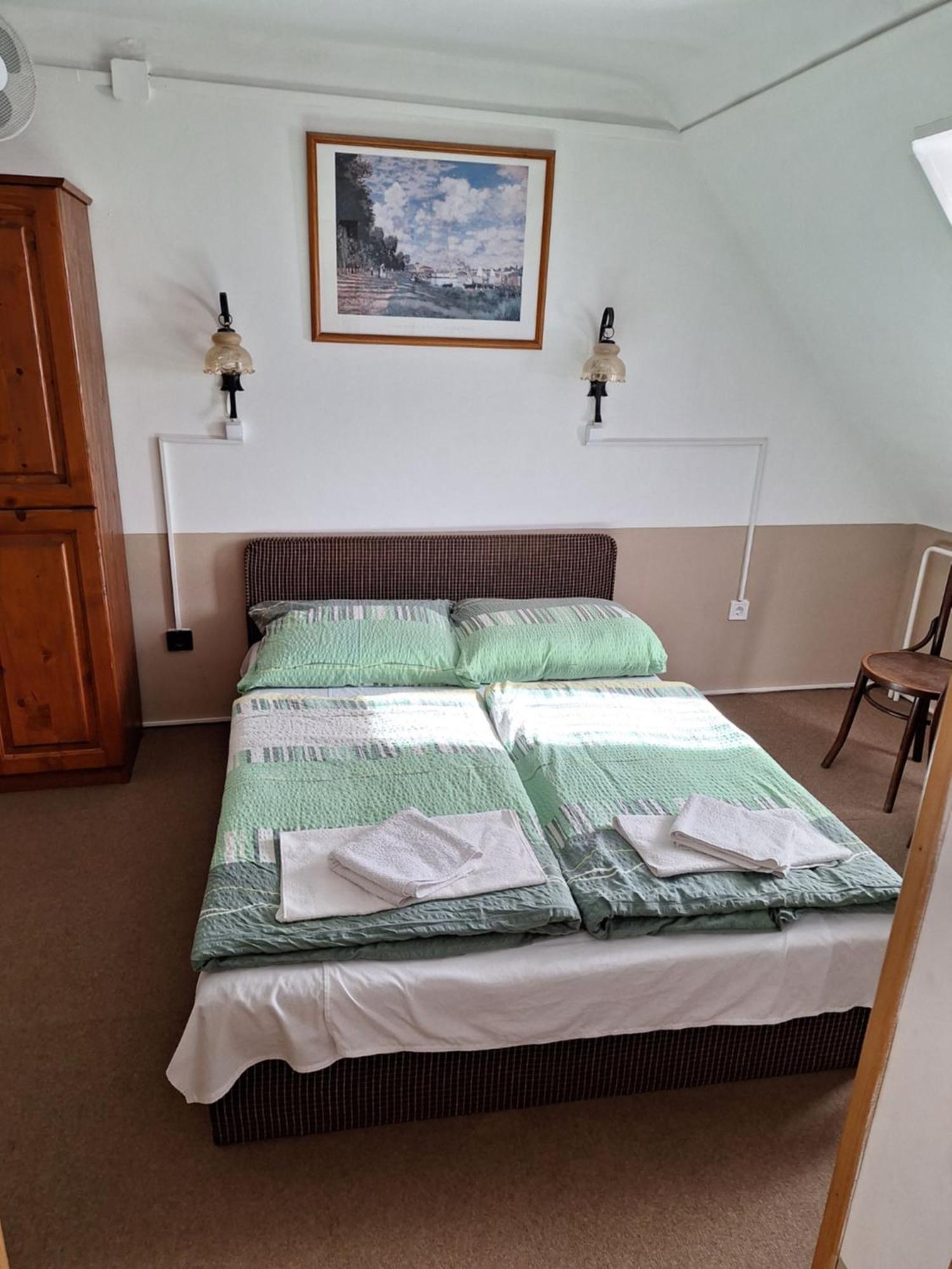 Bed and Breakfast Fenyo Panzio Mezőkövesd Zewnętrze zdjęcie