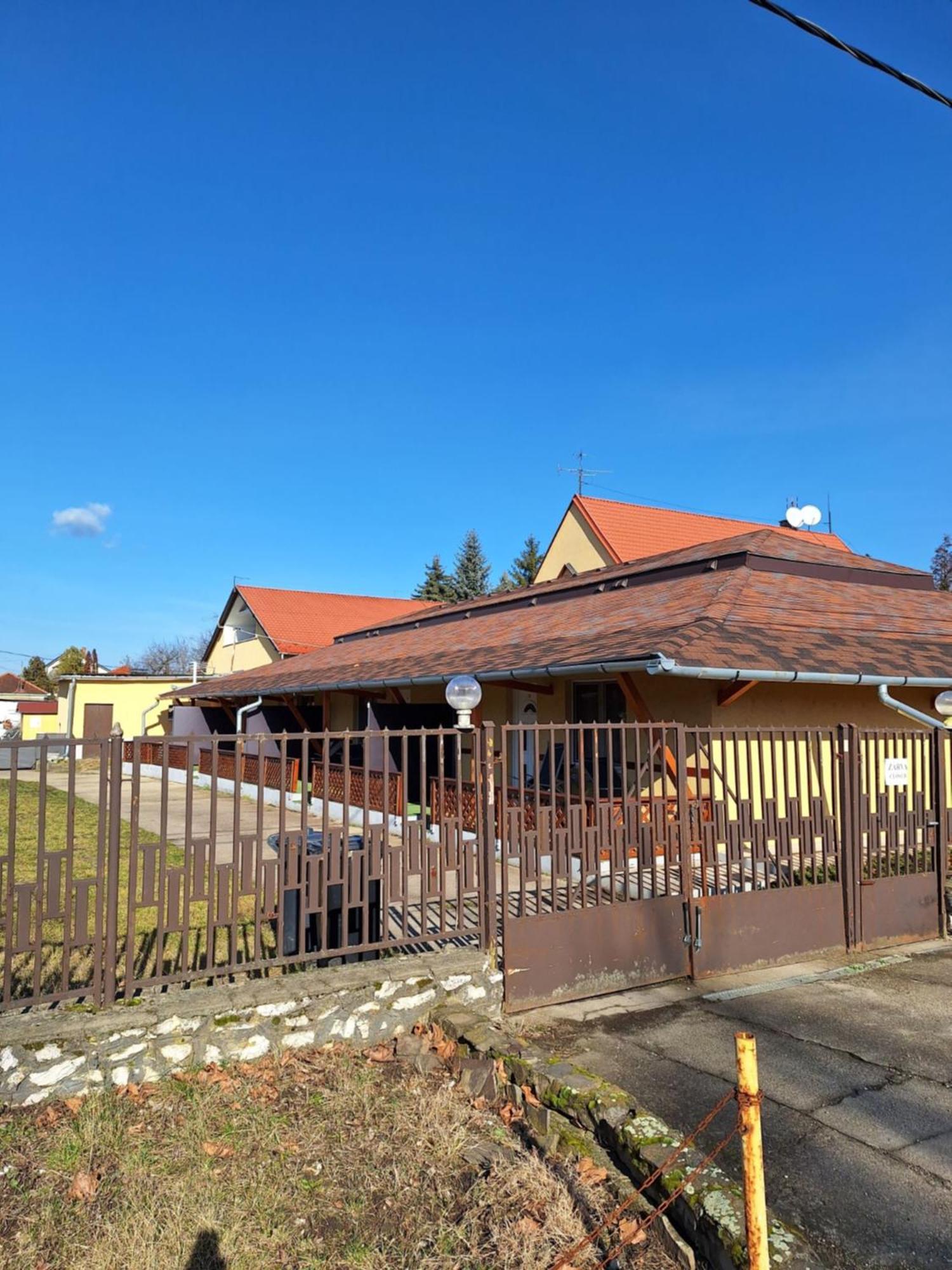 Bed and Breakfast Fenyo Panzio Mezőkövesd Zewnętrze zdjęcie