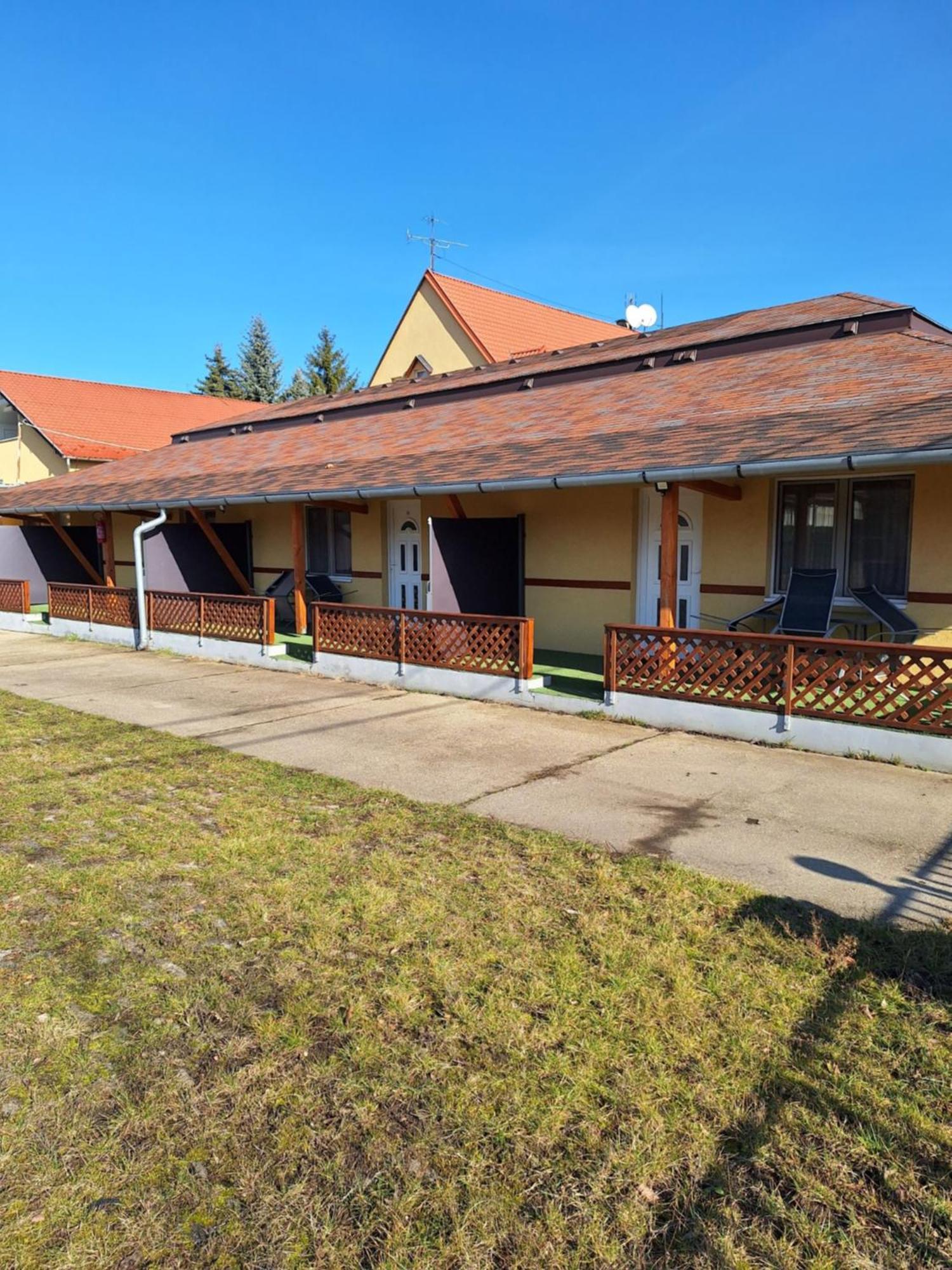 Bed and Breakfast Fenyo Panzio Mezőkövesd Zewnętrze zdjęcie
