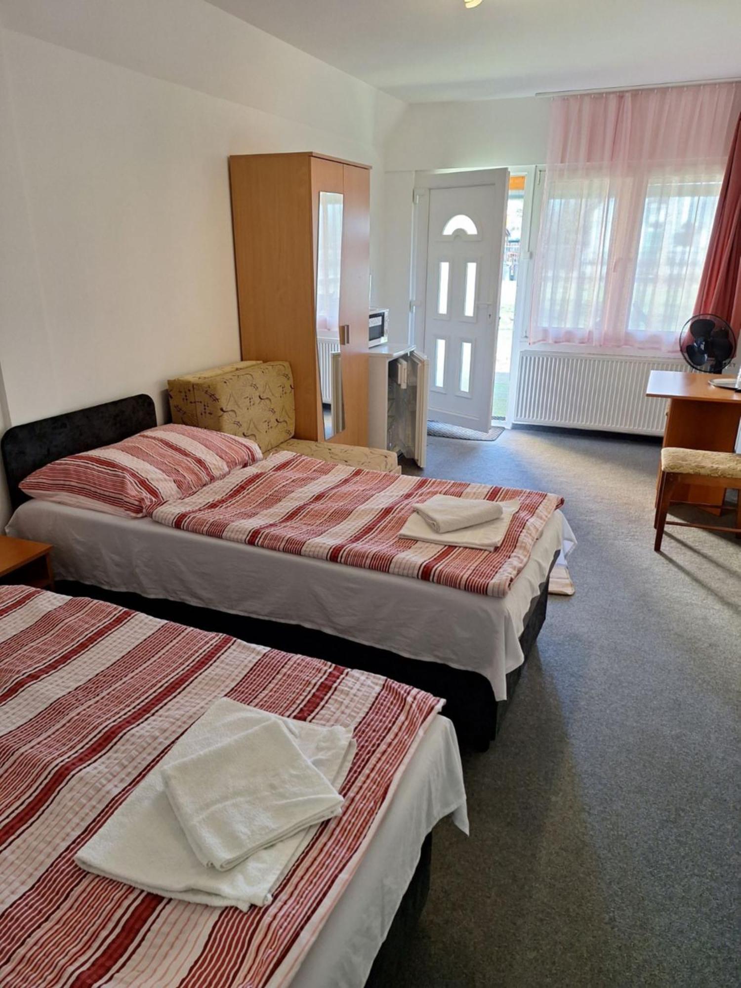 Bed and Breakfast Fenyo Panzio Mezőkövesd Zewnętrze zdjęcie